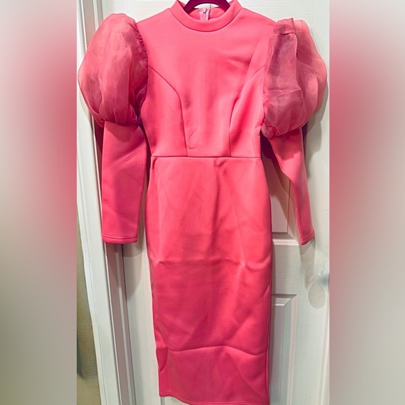 Dresses & Skirts - PINK Puff Sleeve Dress